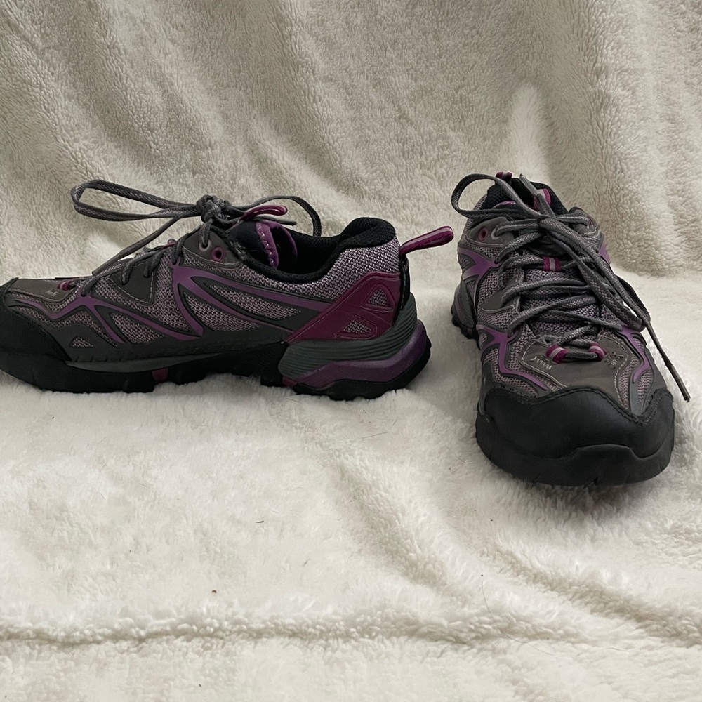 Water shoes size 6 1/2